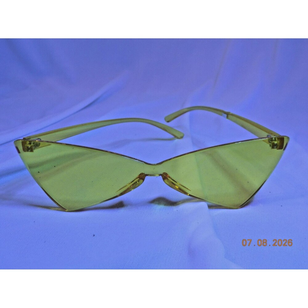 Vintage yellow sunglasses
